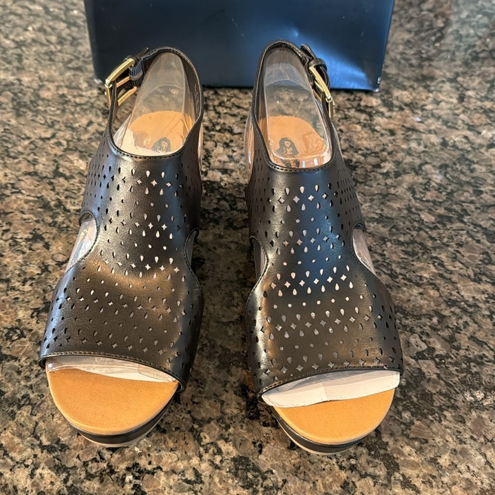 Dr Scholls Barely black peep toe wedge candles NIB 9M - Picture 3 of 9